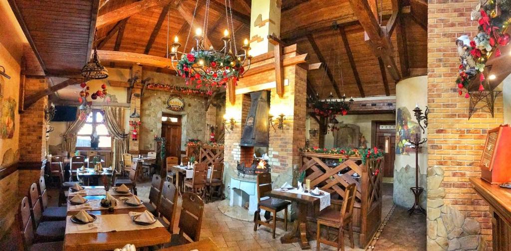 Restaurace v ubytování Charda Hotel