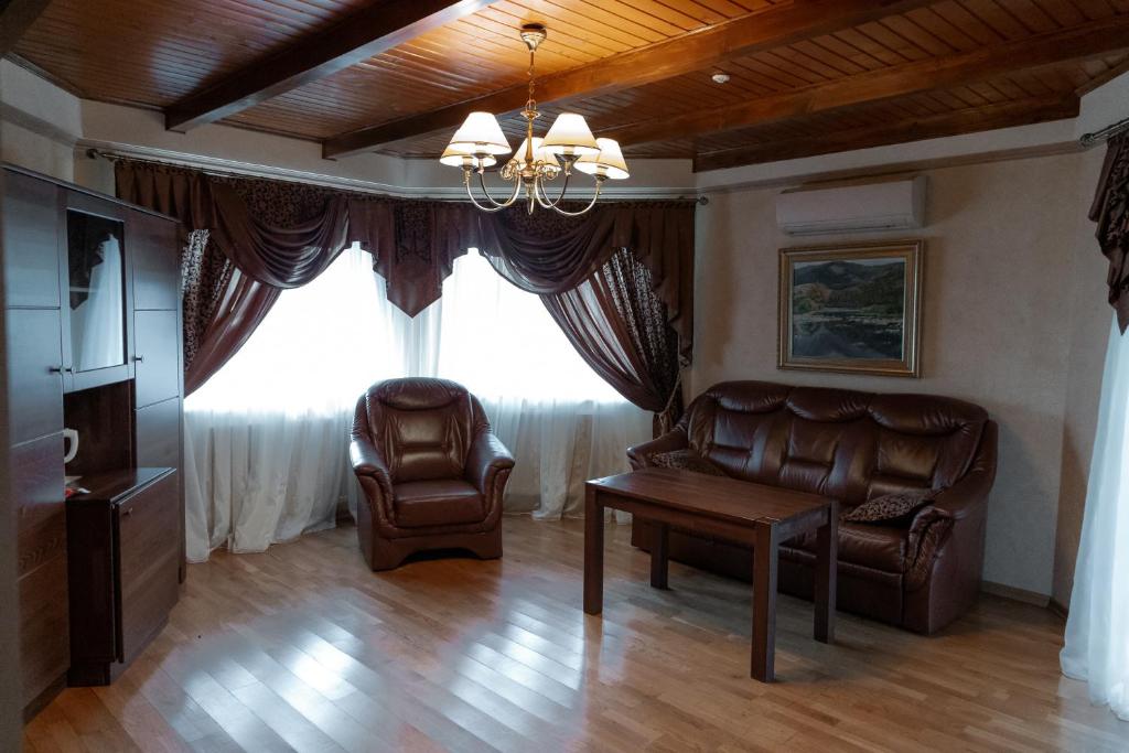 Posezení v ubytování Charda Hotel