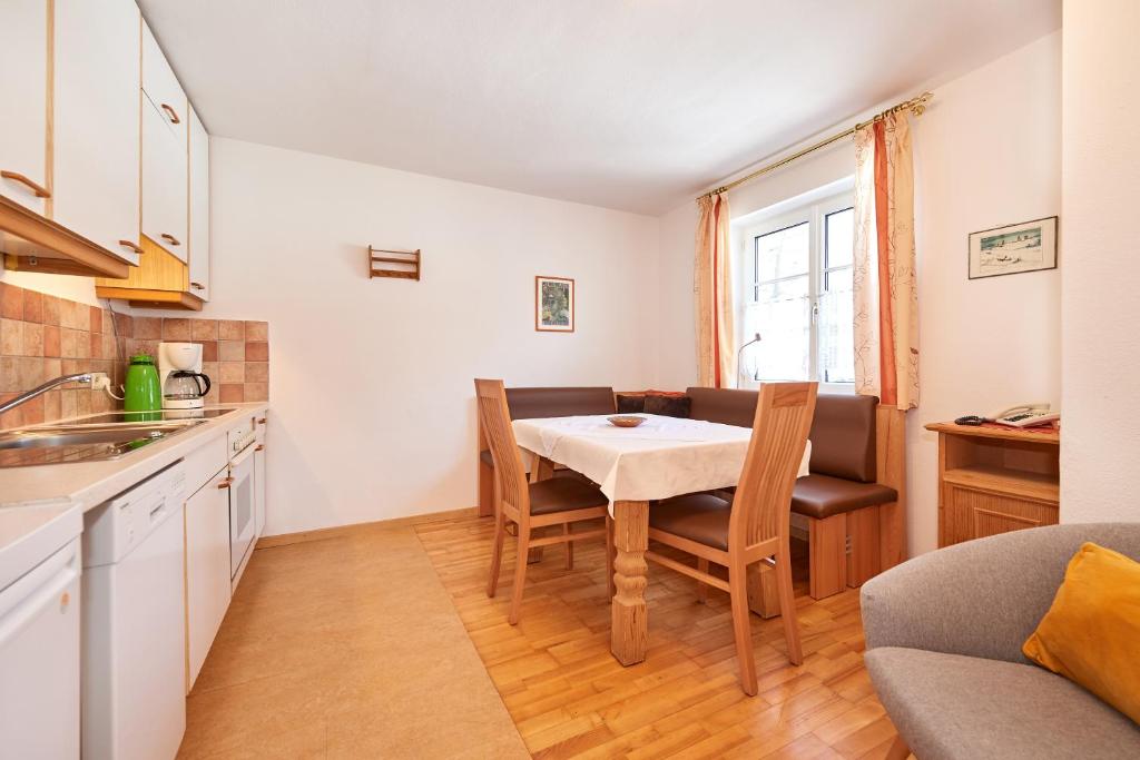 Kuchyň nebo kuchyňský kout v ubytování Apartments Geistlinger