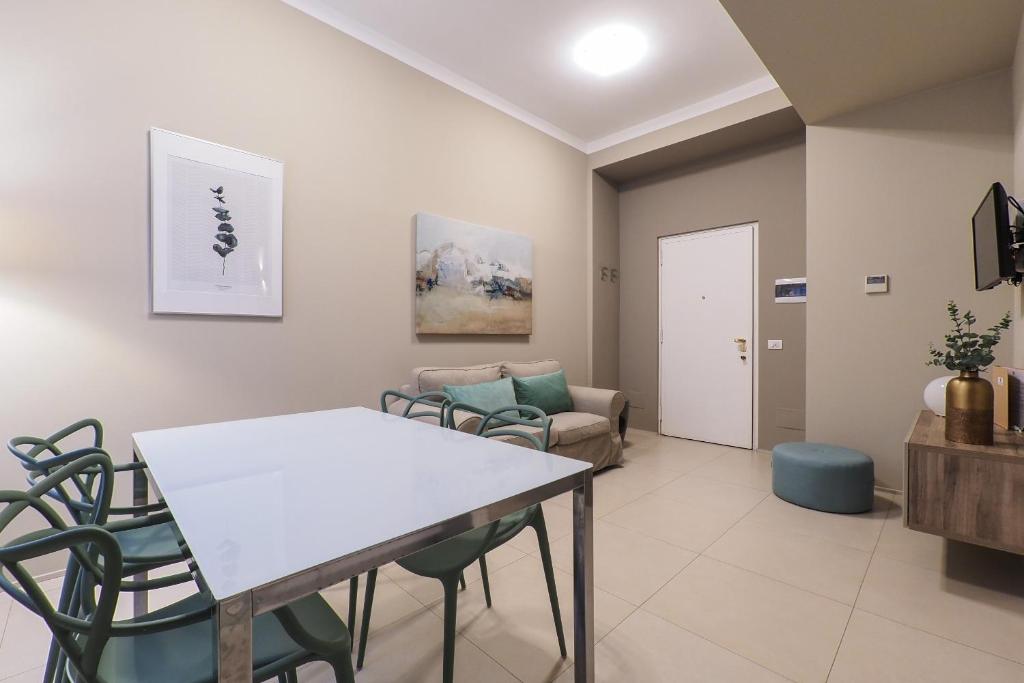 A television and/or entertainment centre at Contempora Apartments - Cavallotti 13 - B52