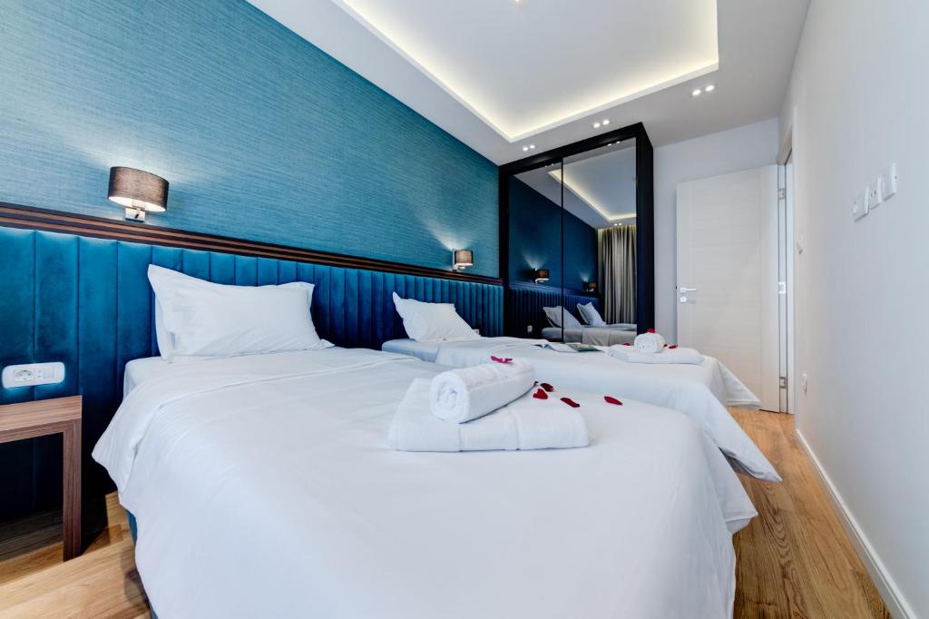 Apart Compliment - One-Bedroom Apartment
