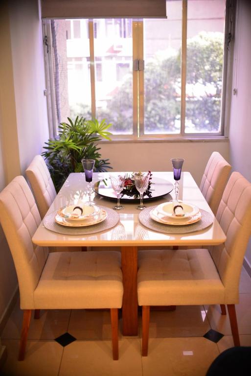  Apartamento Quarto e sala luxo COPACABANA O MUST'