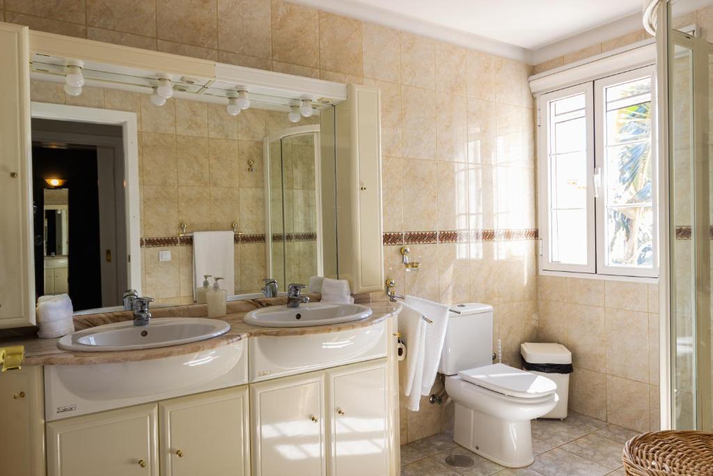 Kúpeľňa v ubytovaní Sea Edge Friendly Holiday Home