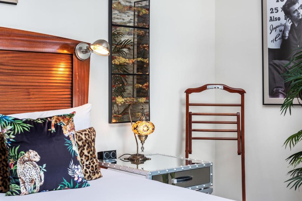 National Hotel, An Adult Only Oceanfront Resort - クラシックルーム、1ベッド、限定ビュー、ローフロア