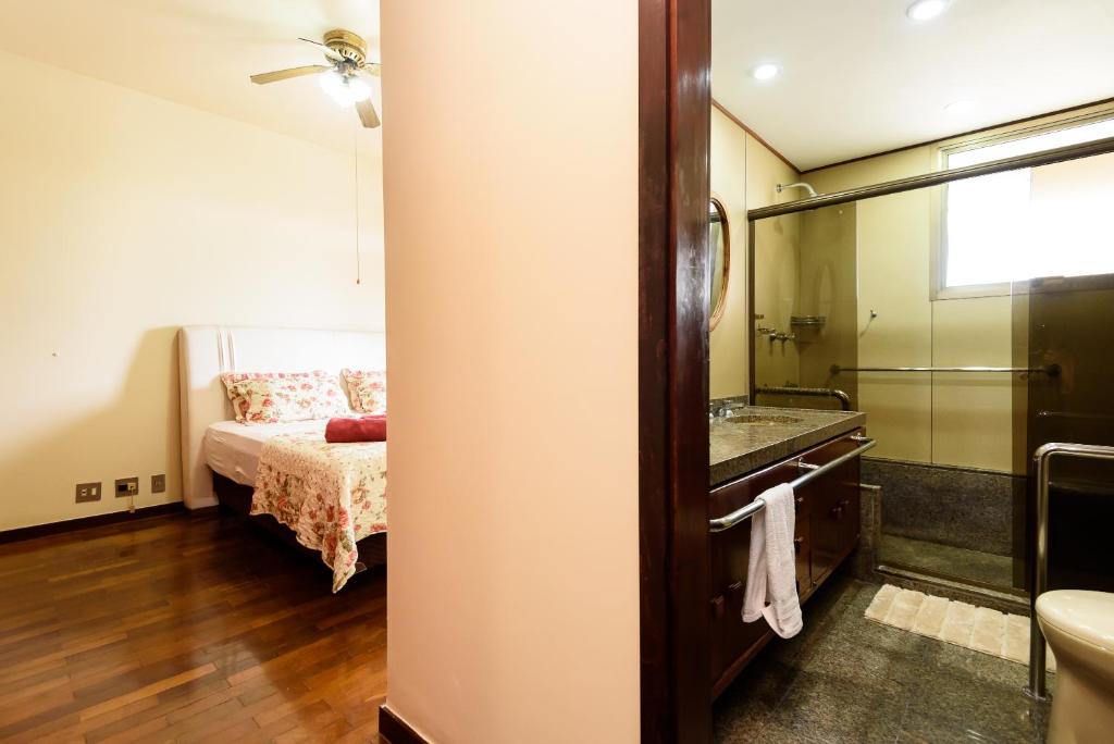 Apartamento em condomínio de luxo em São Conrado