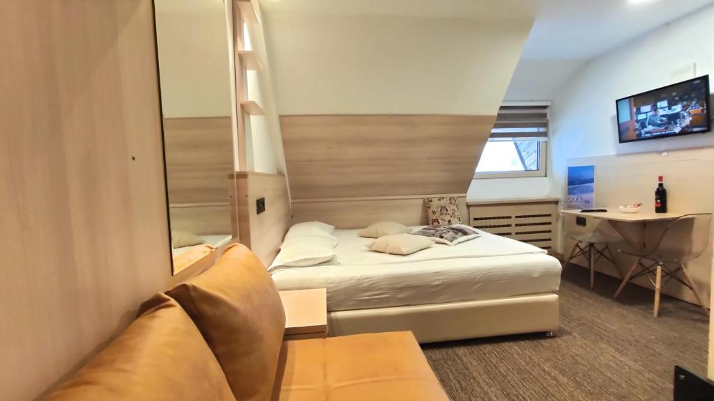Angella KOP Konaci - Studio Apartment