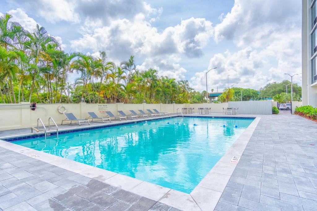 Bazen u objektu Holiday Inn Miami International Airport by IHG ili u blizini