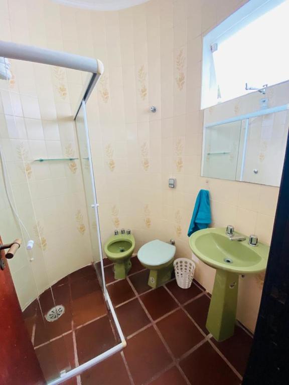  CASA C/ PISCINA E CHURRASQ. 170M DA PRAIA ENSEADA