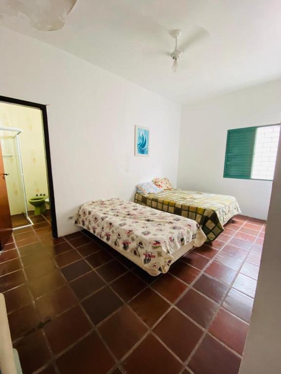  CASA C/ PISCINA E CHURRASQ. 170M DA PRAIA ENSEADA