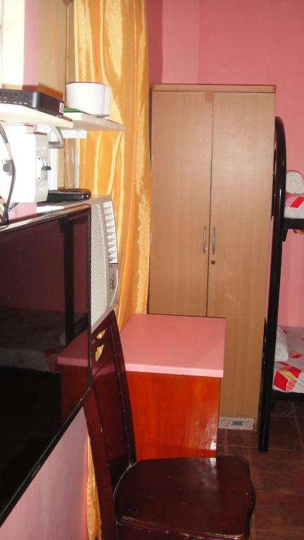 Kuchyň nebo kuchyňský kout v ubytování JCP Room Rentals