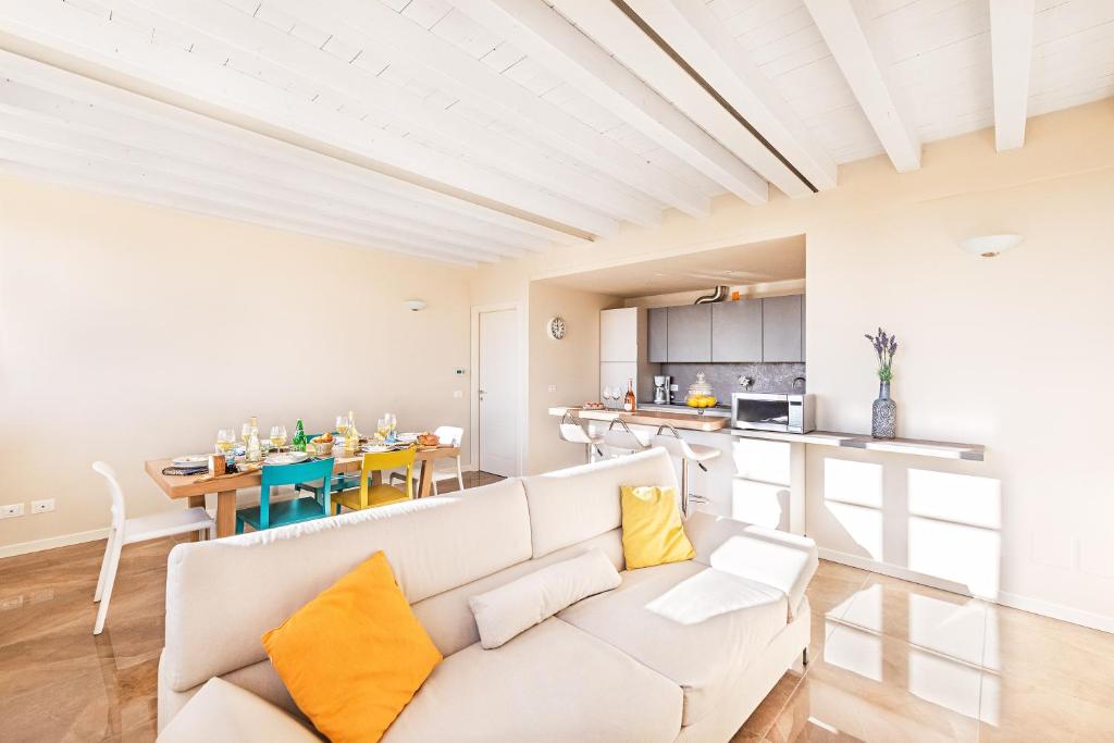 Corte Benaco by Wonderful Italy - Two-Bedroom Apartment