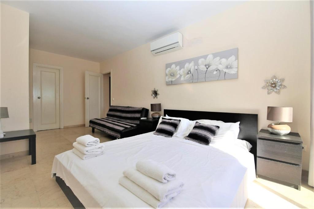 Postel nebo postele na pokoji v ubytování Apartment LONDON