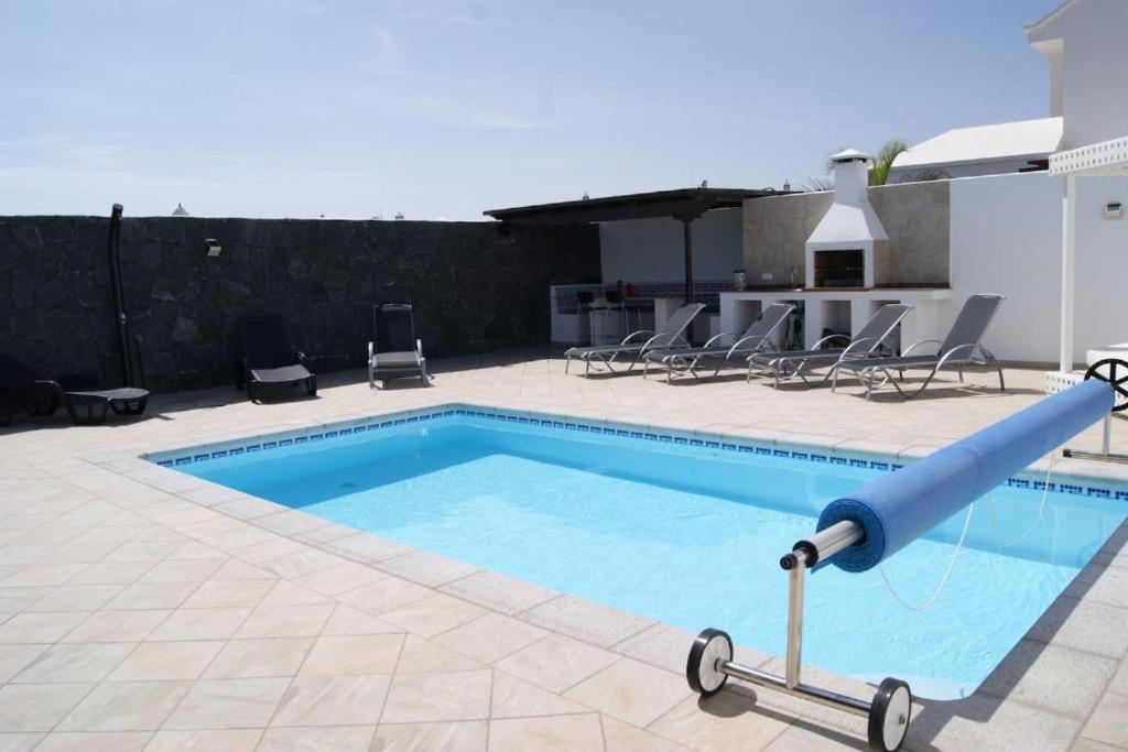 Villa Galeno, Playa Blanca, Spain - Booking.com