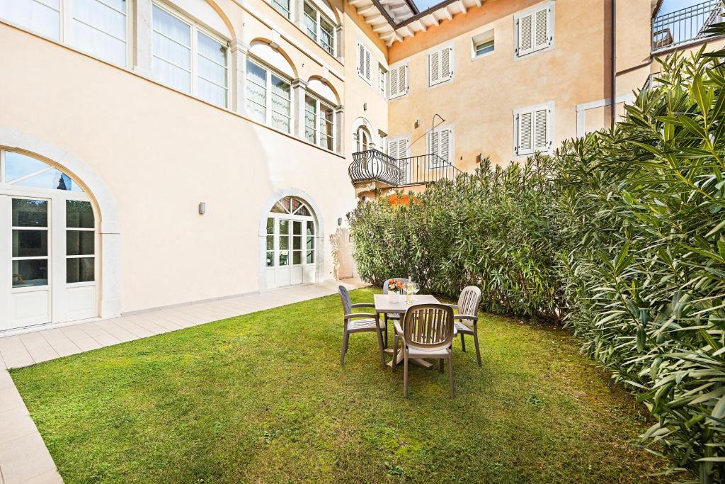 Corte Benaco by Wonderful Italy - Three-Bedroom Apartment
