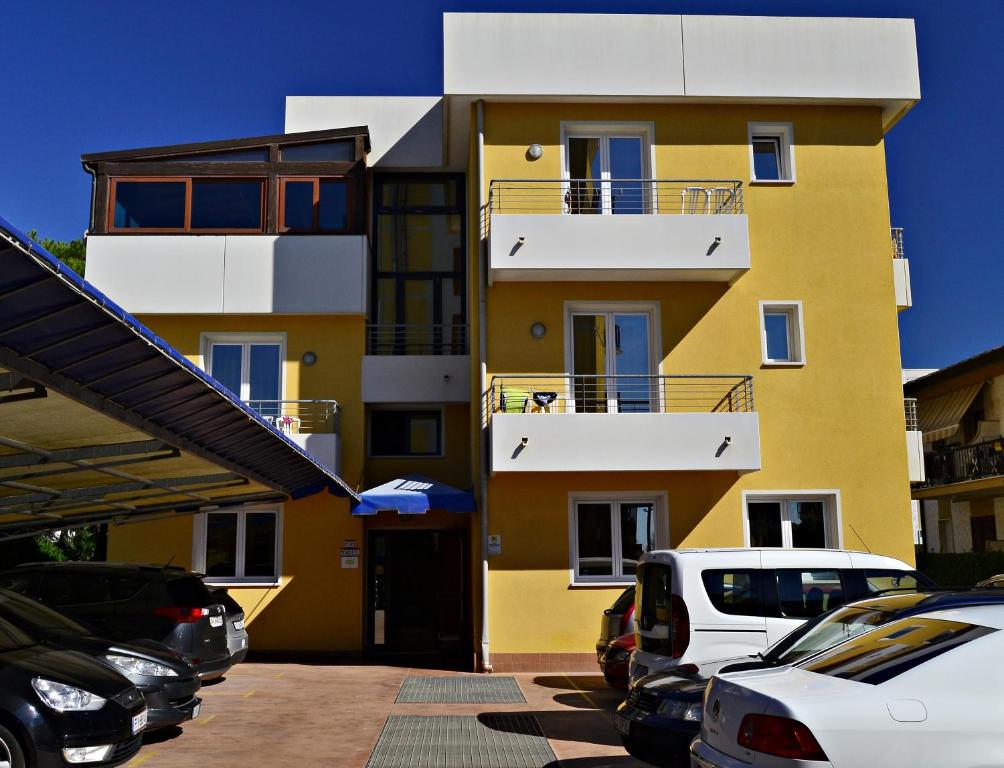 Budova, kde se hotel nachází