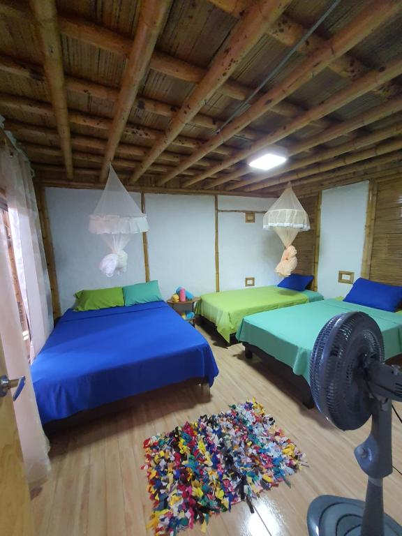 Tatacoa Star Eco Hotel - 庭の景色を望む四葉の部屋