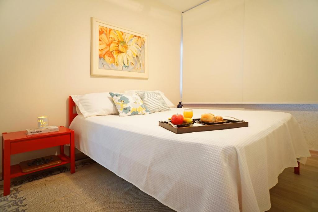  Apto amplo 3 quartos entre Asturias e Tombo 1 quadra da praia