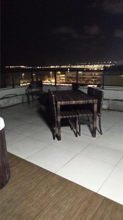  Cobertura no Holandas Primes com piscina privativa