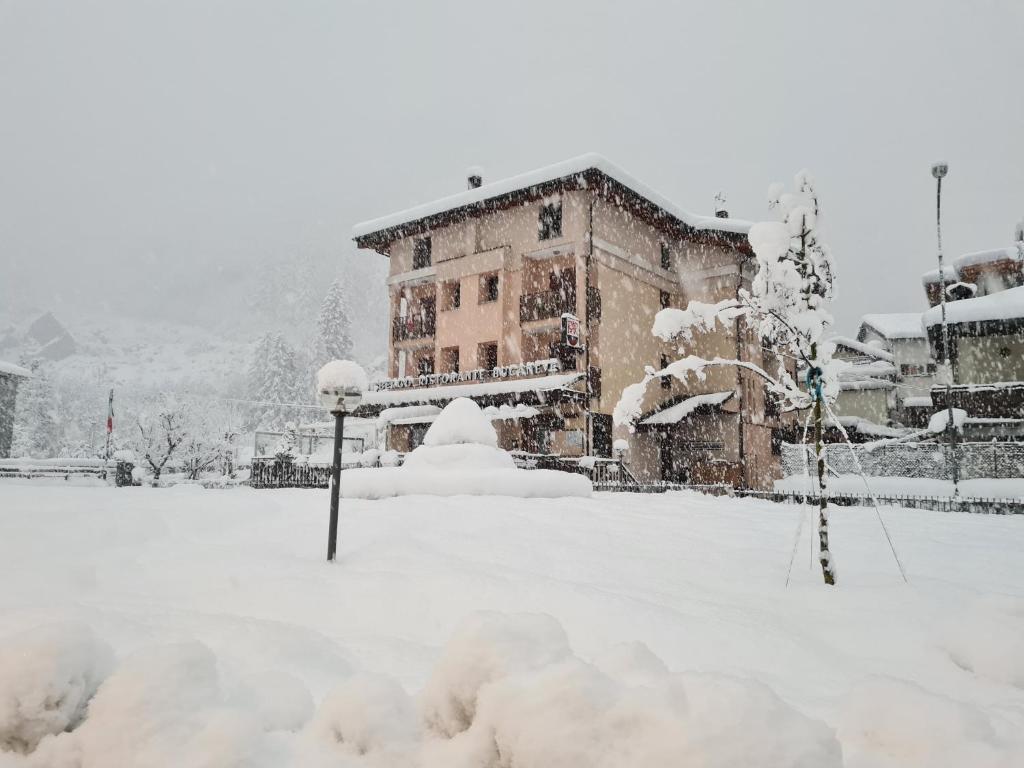 Hotel ristorante Bucaneve v zimě