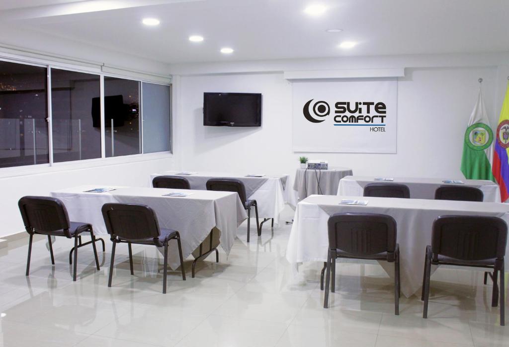 TV a/nebo společenská místnost v ubytování Hotel Suite Comfort