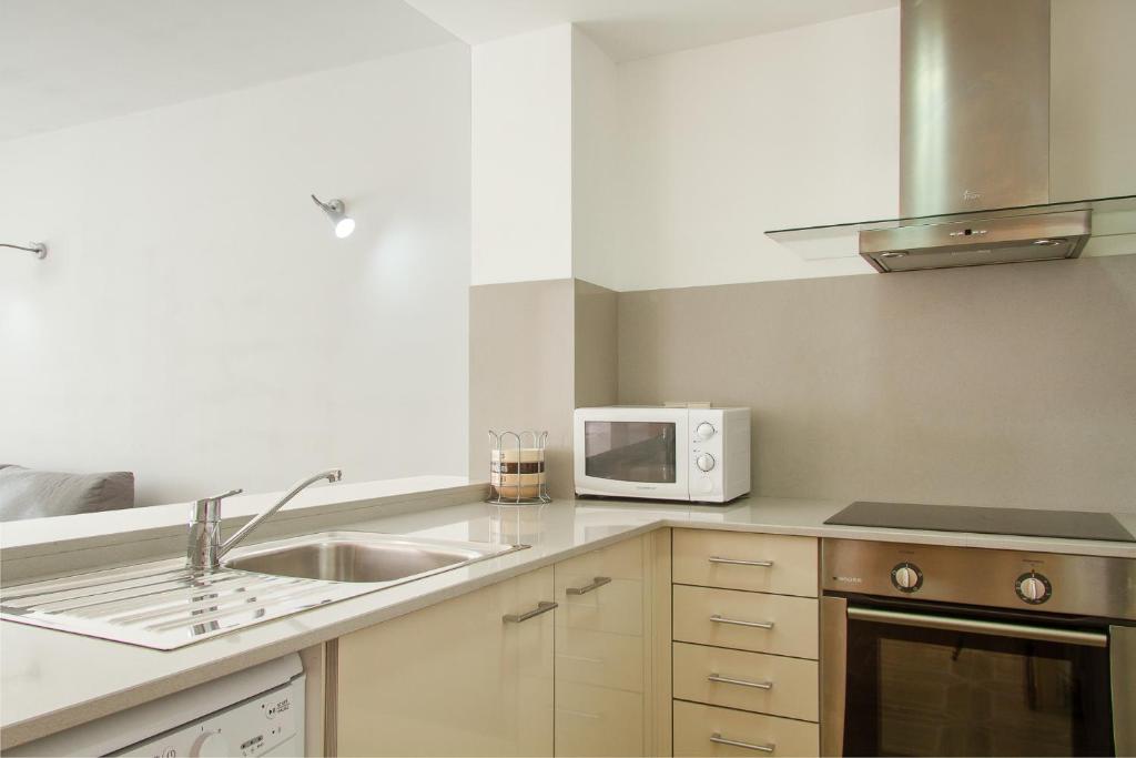 Η κουζίνα ή μικρή κουζίνα στο Apartamento Tarter Parc 1 habitación