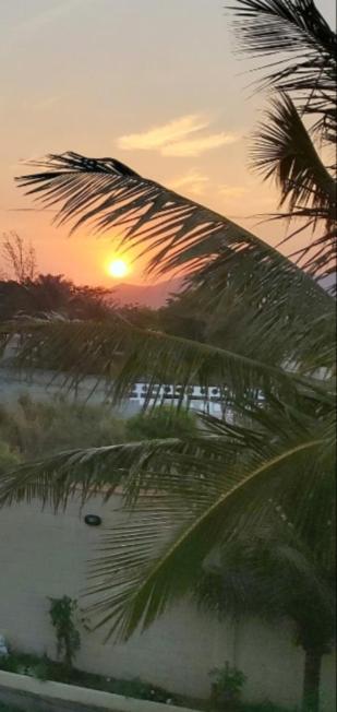  Casa em frente a praia de Jaconé