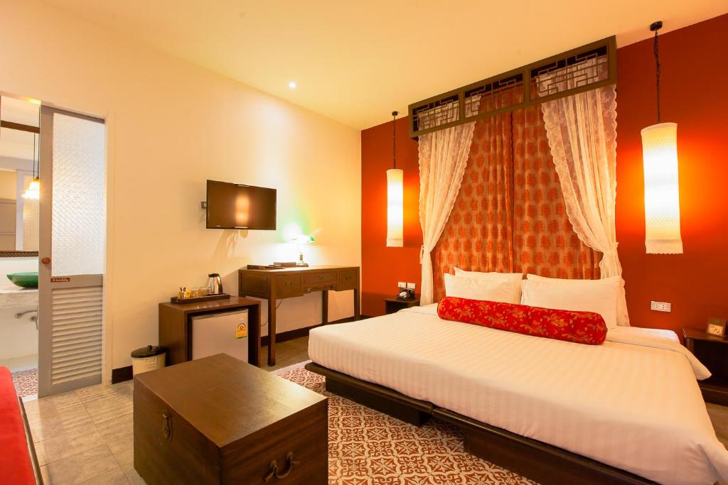 The Memory at On On Hotel - 1