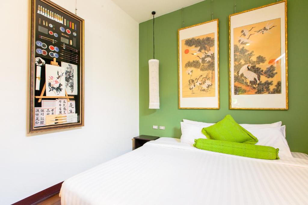 Letto o letti in una camera di The Memory at On On Hotel