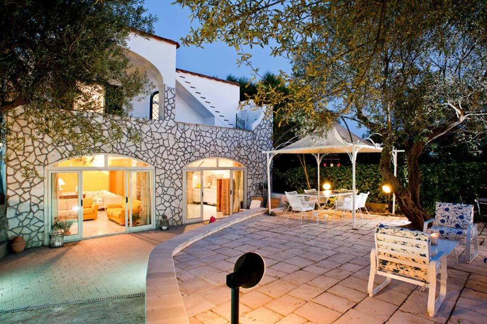 Bazén v ubytování La Draghina B&B Capri nebo v jeho okolí