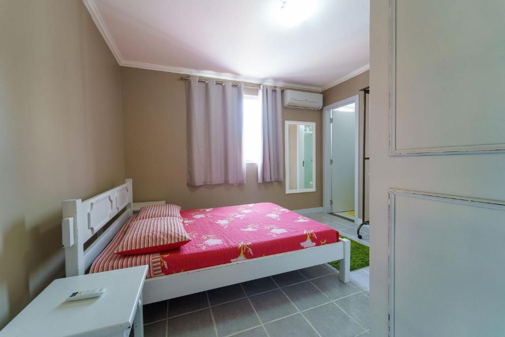  Aluguel Apartamento 2 quartos 50 m Mar Bombinhas SC 684