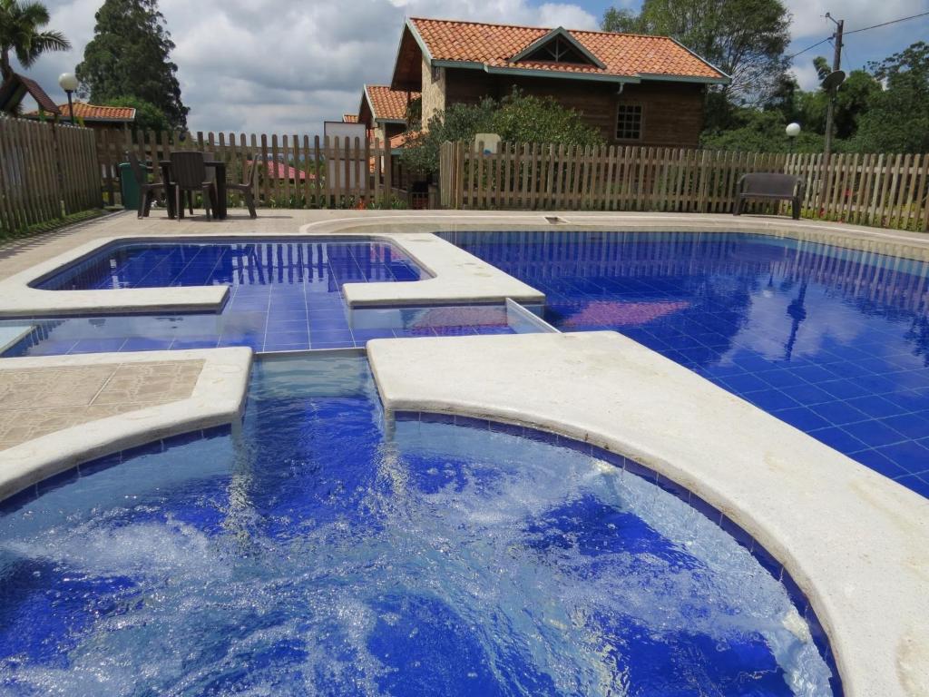 Piscina en o cerca de Cabañas Filadelfia