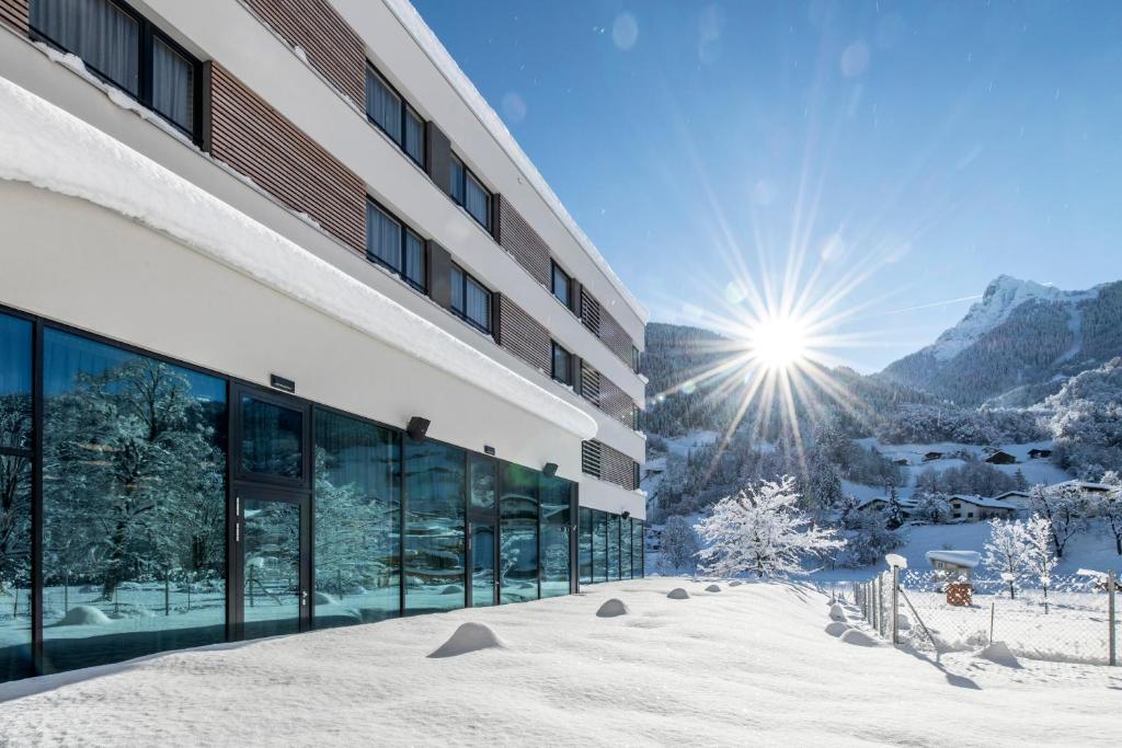 Nespecifikovaný výhled na hory nebo výhled na hory při pohledu z hotelu