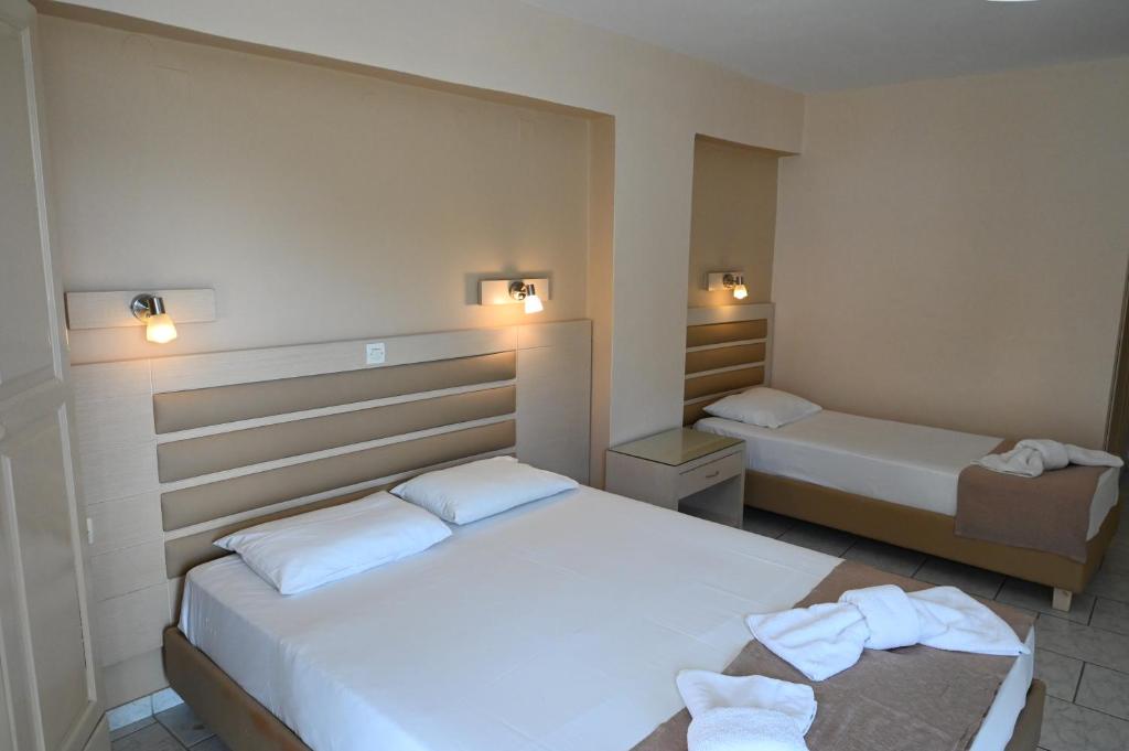 Surf Hotel - Estudio Triple Estándar