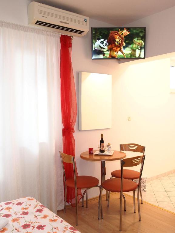 Booking.com: Apartman Mario , Makarská, Chorvátsko - 27 Hodnotenia hostí .  Rezervujte si hotel ešte dnes!