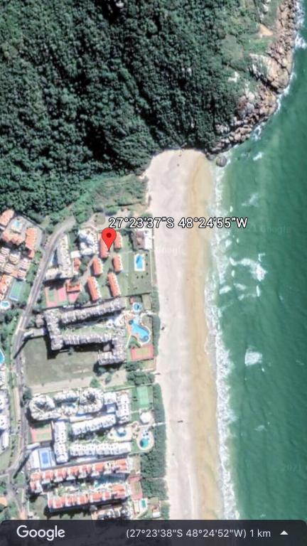  Duplex pé na areia Praia Brava