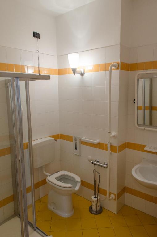 Koupelna v ubytování Hotel Oberje Dla Viere