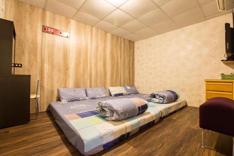 Gui Ren Sha Cheng Guest House - Quadruple Room With Private Bathroom