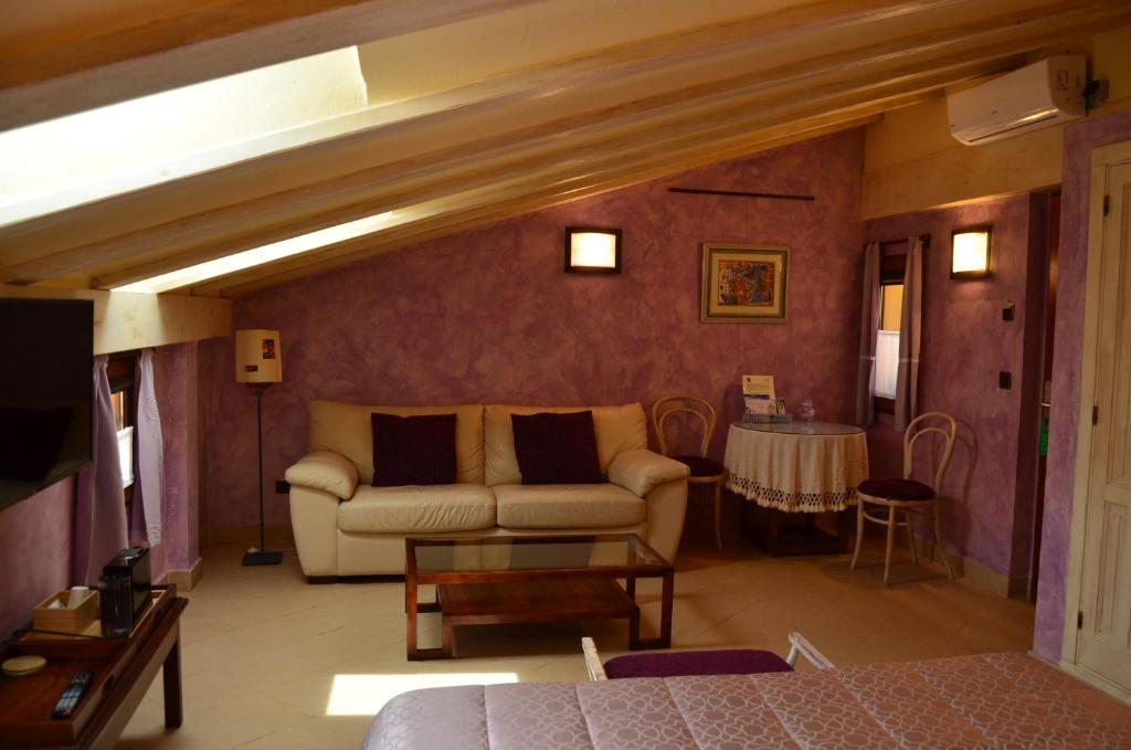 Posezení v ubytování Hotel La Beltraneja