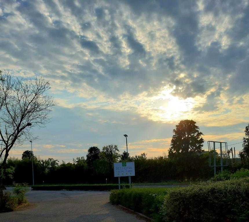 The sunrise or sunset as seen from a szállodákat or nearby