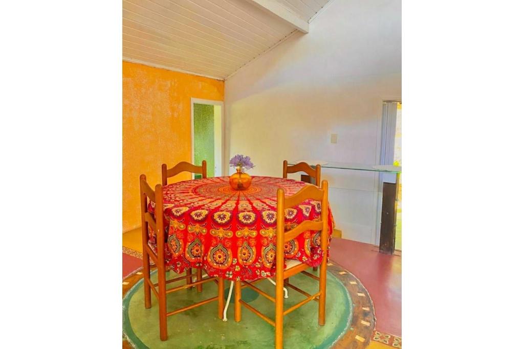  Tranquila e Aconchegante Casa com Praia Particular em Florianópolis