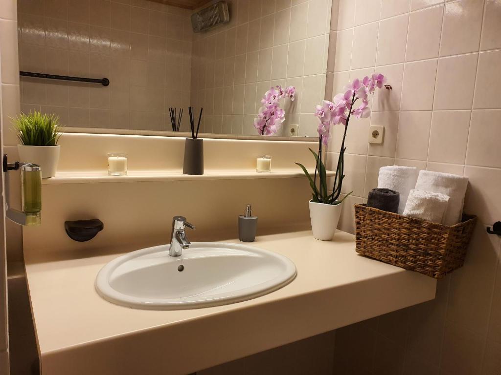 Kopalnica v nastanitvi Kozma Apartment Gerlitzen