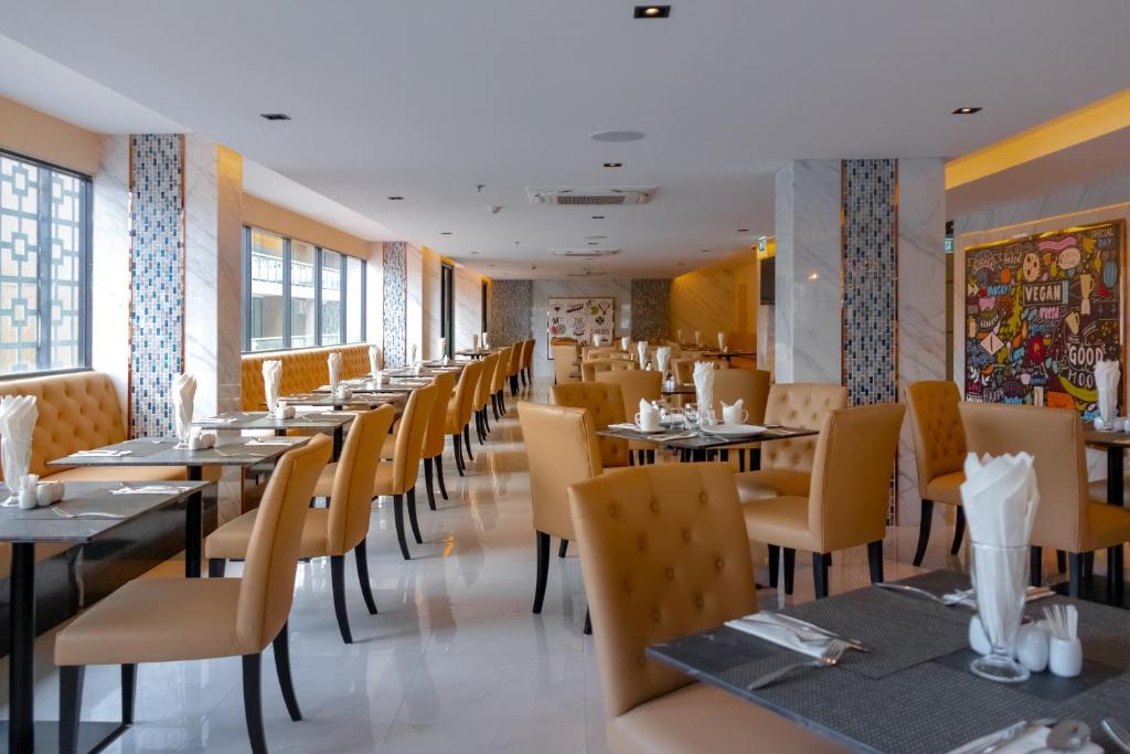 Restaurace v ubytování GLOW Pattaya