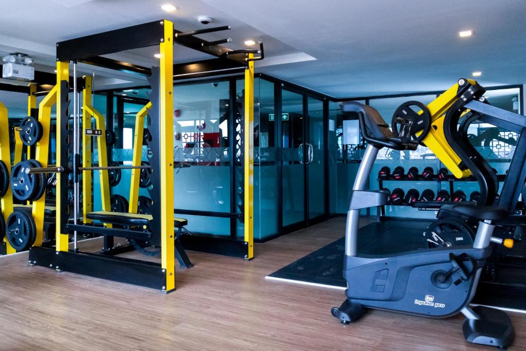 Fitness centrum a/nebo fitness zařízení v ubytování GLOW Pattaya