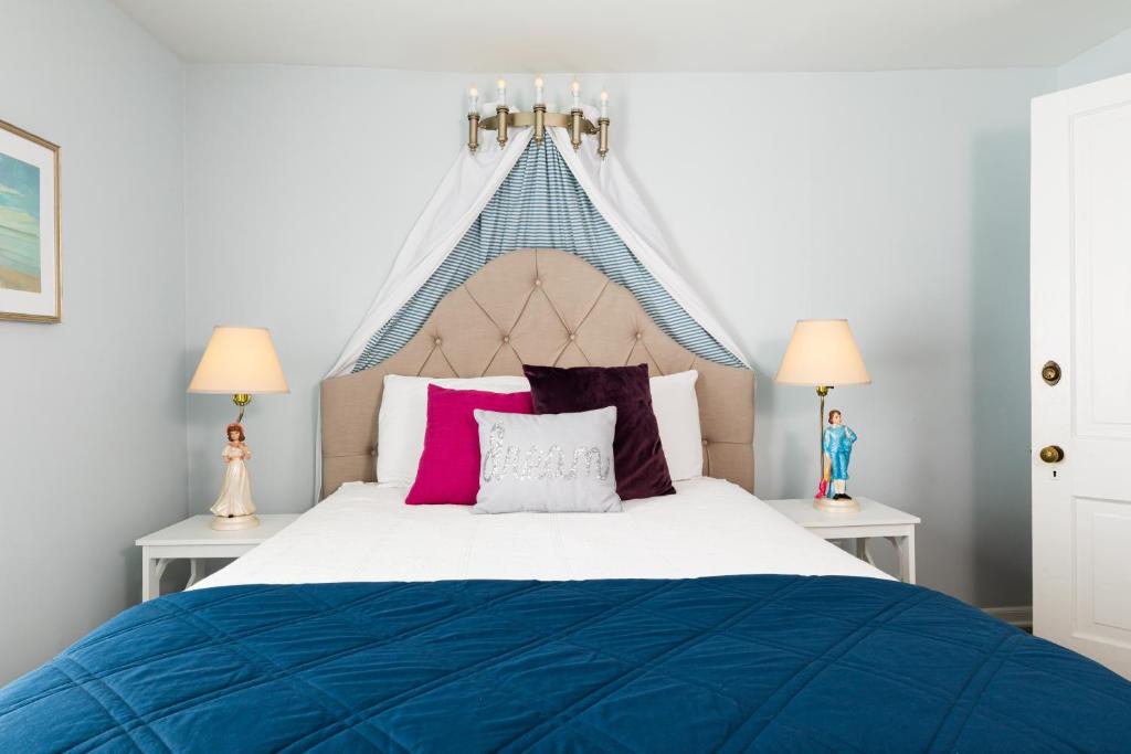 Looking Glass Beachfront Inn - Double Room With Lake View