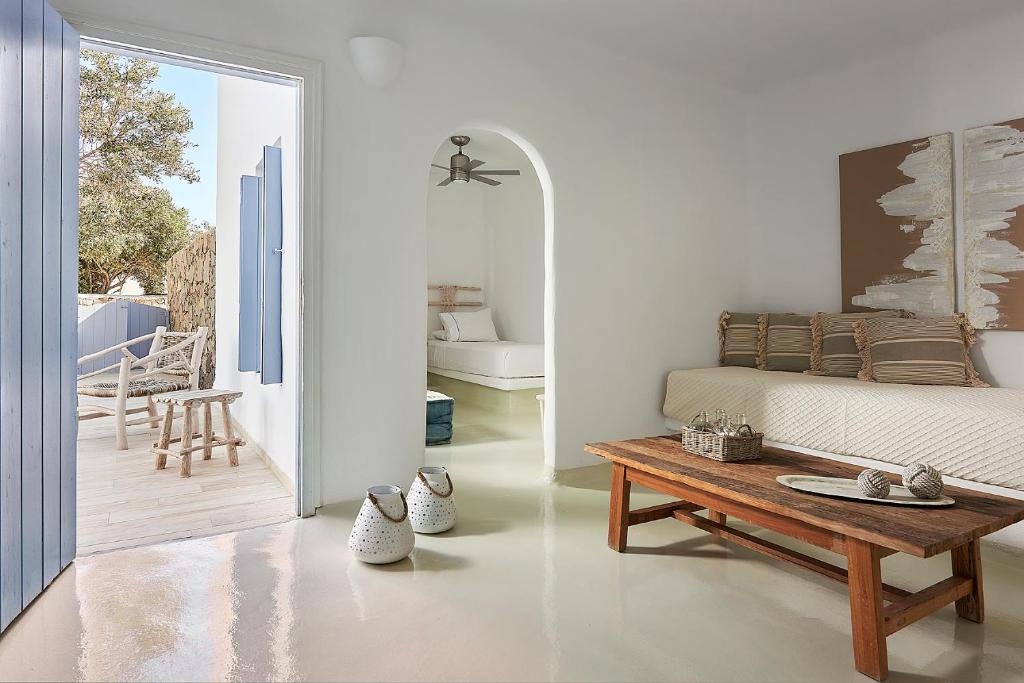 Artemis Seaside Resort - Deluxe Family Suite
