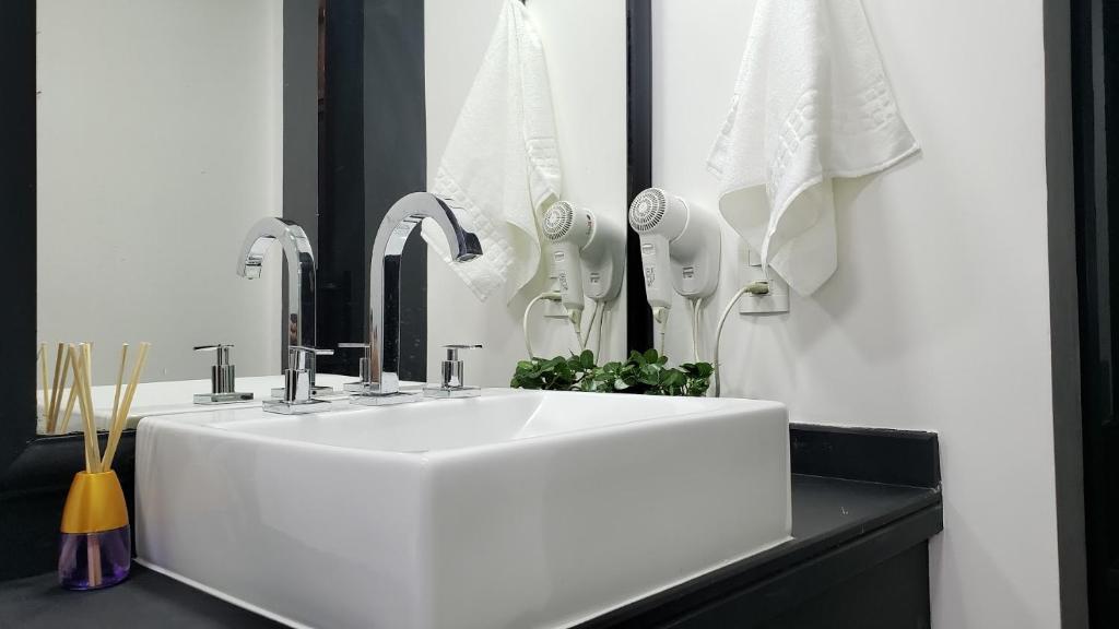 Anora Spaces - Interative Jardins