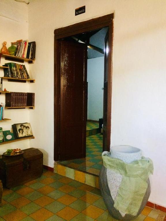 Biblioteca de la fonda