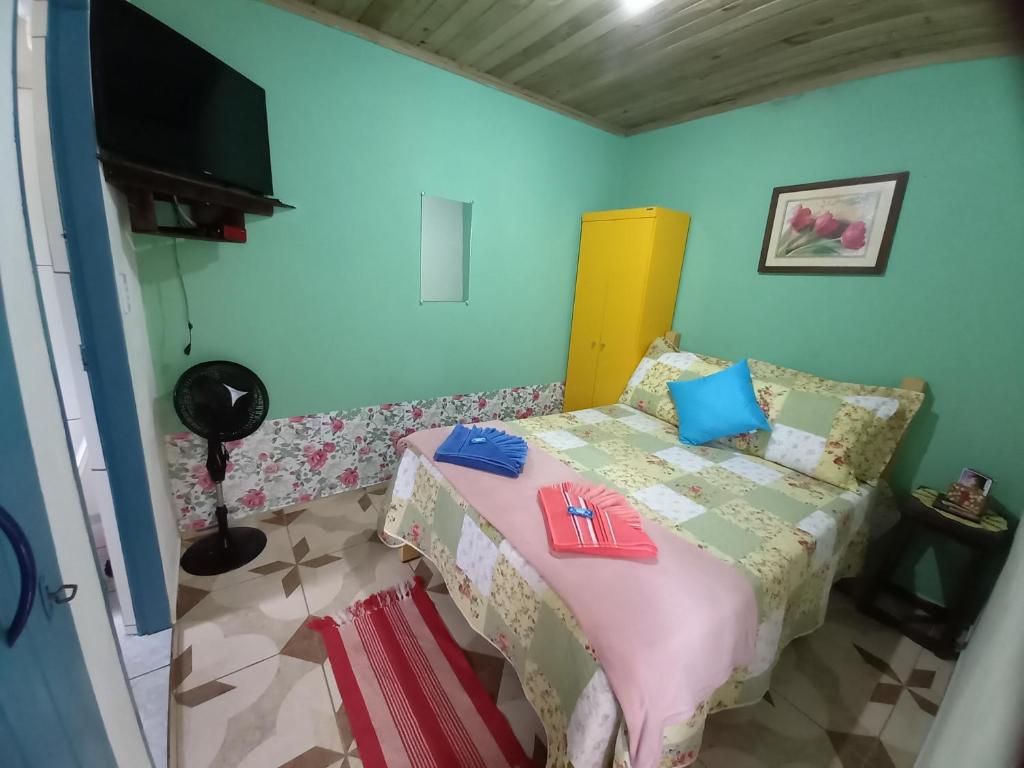  Chalés Encantos de Cunha Amarelo