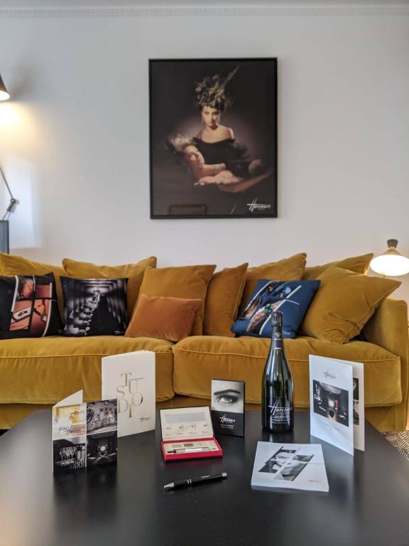 RESIDENCES HARCOURT - Ile Saint Louis - PARIS - 18