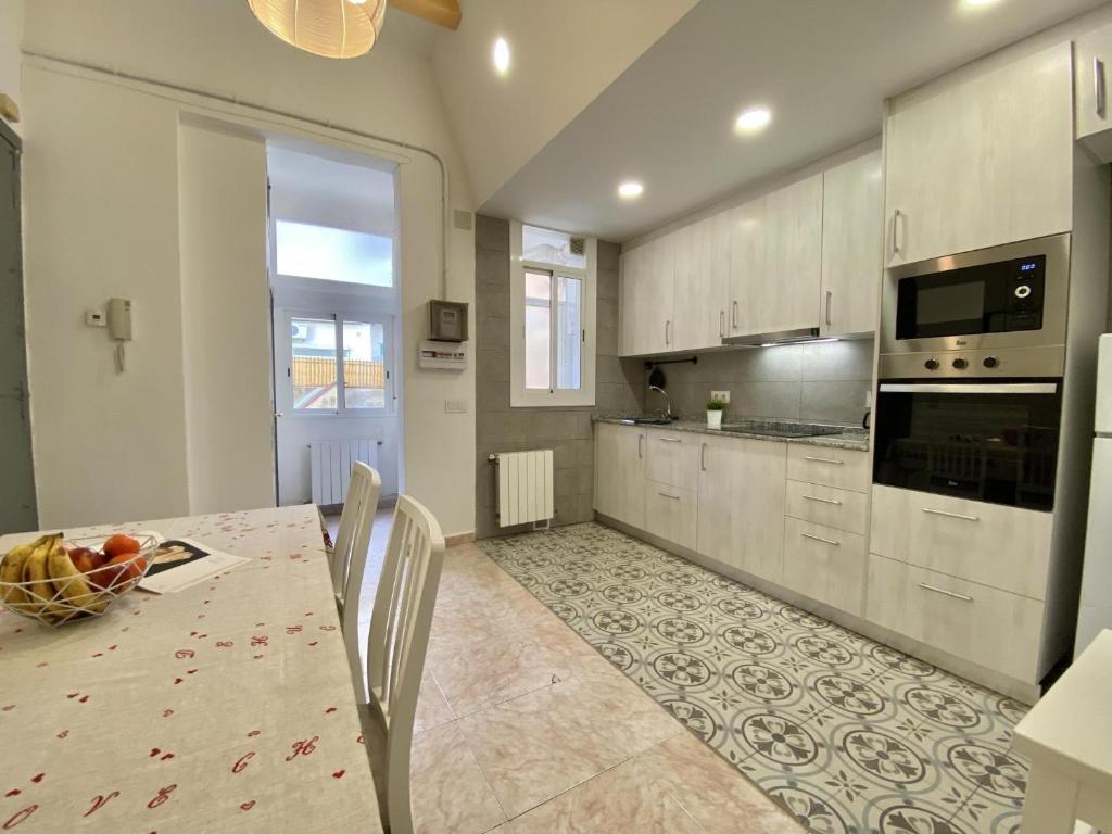 Poble sec apartment (ESP Barselona) - Booking.com